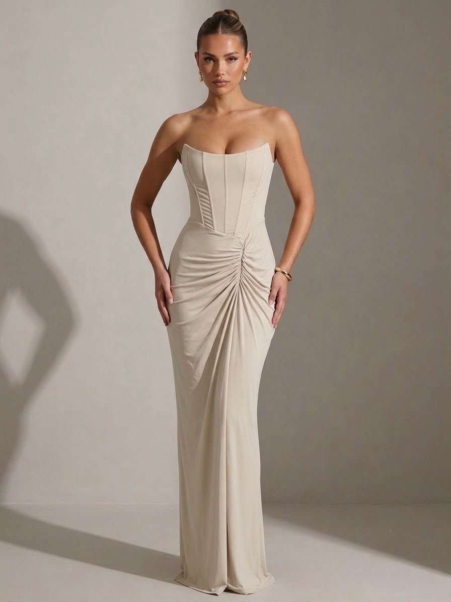 Vestido largo beige tipo corsé con drapeado